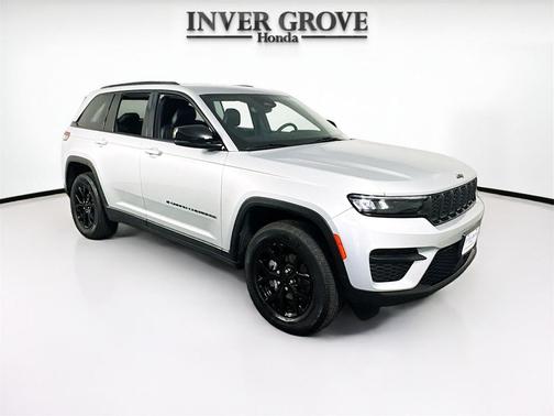 2024 Jeep Grand Cherokee Altitude