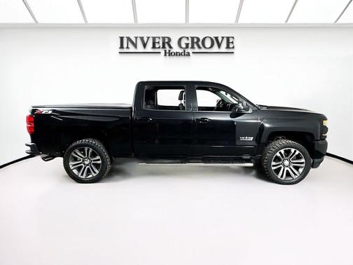 Black 2018 Chevrolet Silverado 1500 2LT
