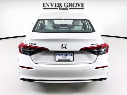 PLATINUM WHITE 2024 Honda Civic Touring