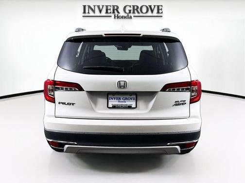 White Diamond Pearl 2019 Honda Pilot Elite