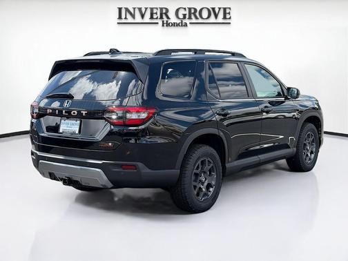 CRYSTAL_BLACK 2026 Honda Pilot TrailSport