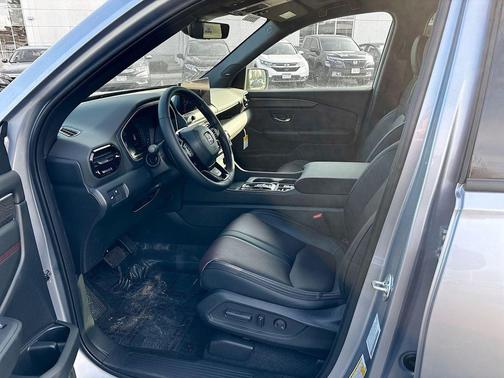 SOLAR_SILVER 2026 Honda Pilot Black Edition