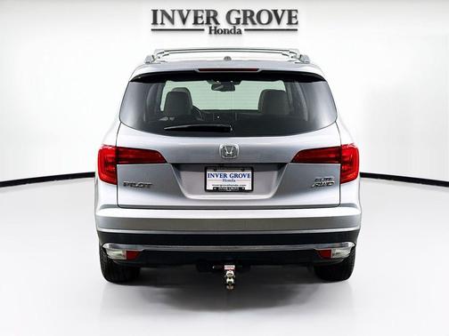 Lunar Silver Metallic 2017 Honda Pilot Elite