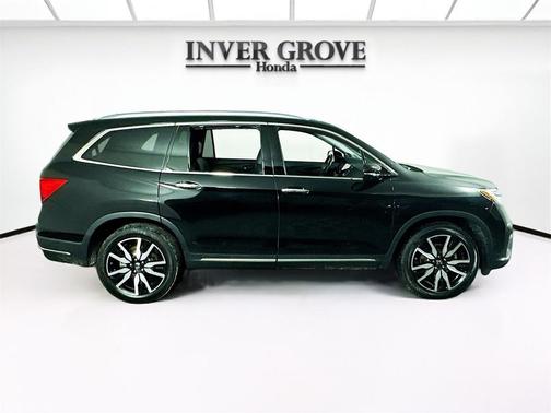2022 Honda Pilot Touring 8-Passenger