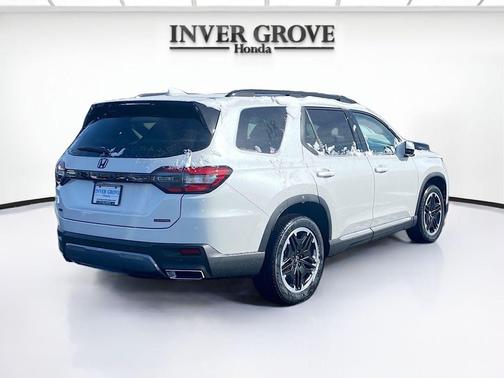 2026 Honda Pilot Touring 8-Passenger