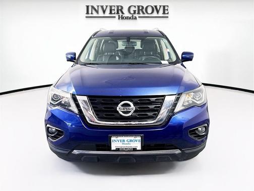 2017 Nissan Pathfinder SL