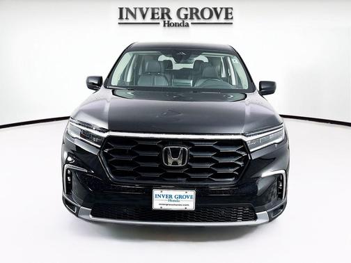 CRYSTAL BLACK 2024 Honda Pilot EX-L 7 Passenger