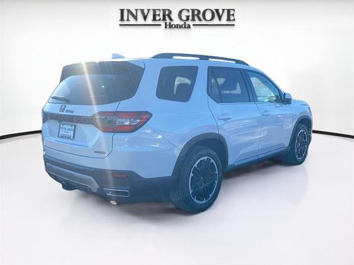 2026 Honda Pilot Touring 8-Passenger