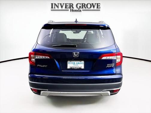 2022 Honda Pilot Touring 8-Passenger