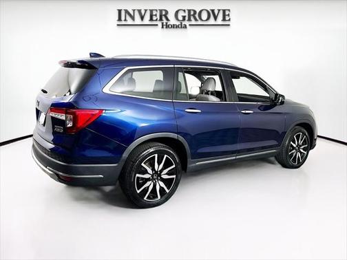 2022 Honda Pilot Touring 8-Passenger