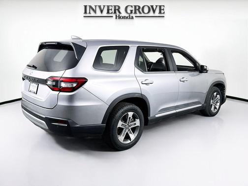 2023 Honda Pilot AWD EX-L 8 Passenger