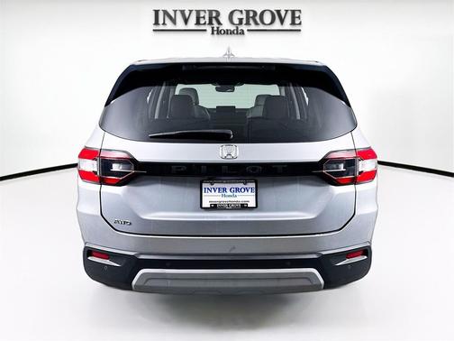 2023 Honda Pilot AWD EX-L 8 Passenger