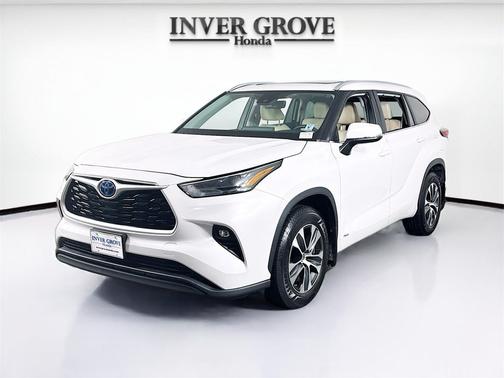 2023 Toyota Highlander Hybrid XLE
