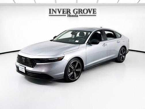 Solar Silver Metallic 2026 Honda Accord SE