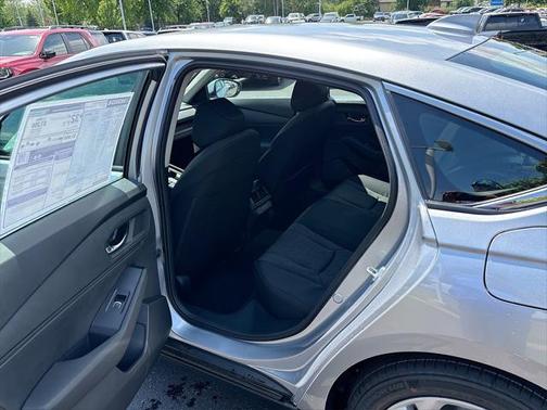 2025 Honda Accord LX 1.5T