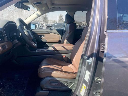 2026 Honda Pilot Touring 8-Passenger