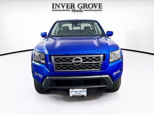 Bluestone Pearl 2024 Nissan Frontier SV
