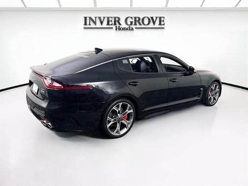 2021 Kia Stinger GT2