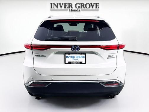 Blizzard Pearl 2021 Toyota Venza XLE