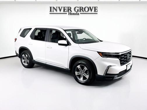 Platinum White Pearl 2023 Honda Pilot AWD EX-L 8 Passenger