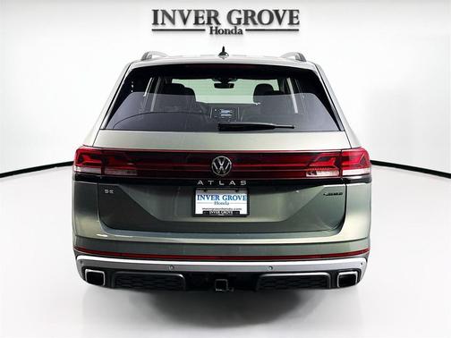 2024 Volkswagen Atlas 2.0T SE w/Technology 4MOTION