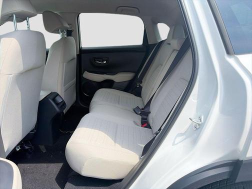 PLATINUM_WHITE 2027 Honda HR-V LX