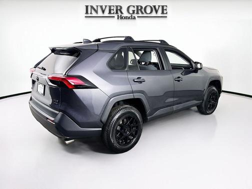 Magnetic Gray Metallic 2019 Toyota RAV4 XLE