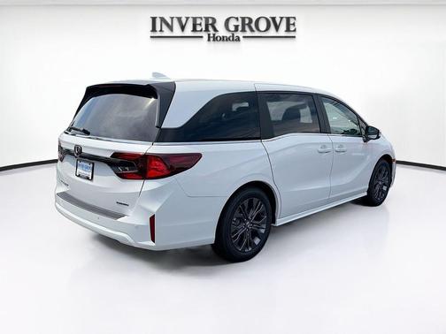 PLATINUM_WHITE 2026 Honda Odyssey Touring