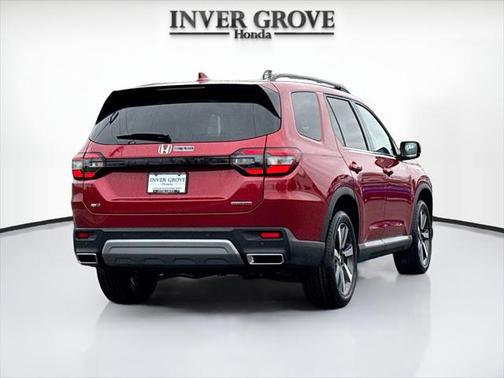 2025 Honda Pilot Touring 8-Passenger
