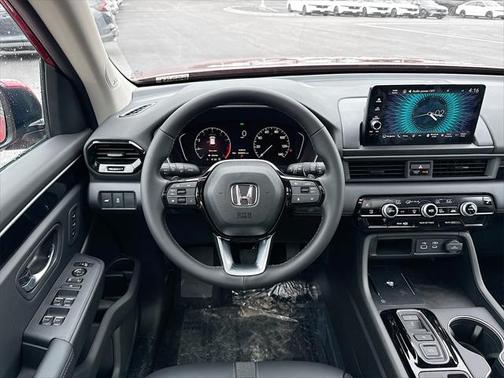 2025 Honda Pilot Touring 8-Passenger