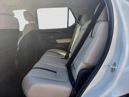 PLATINUM_WHITE 2026 Honda Passport AWD RTL Towing