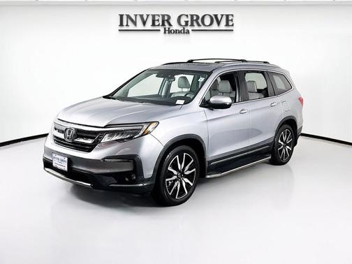 Lunar Silver Metallic 2019 Honda Pilot Touring 8-Passenger