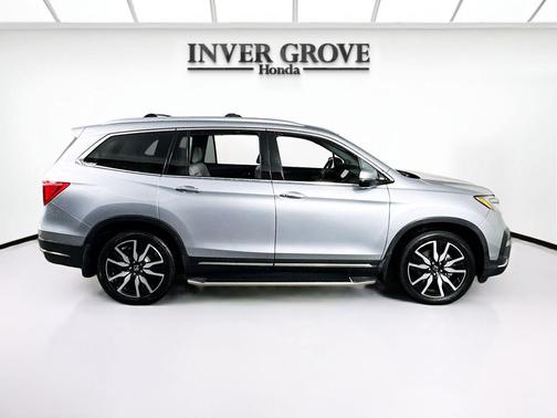 Lunar Silver Metallic 2019 Honda Pilot Touring 8-Passenger