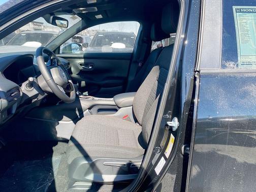 CRYSTAL_BLACK 2026 Honda HR-V AWD Sport