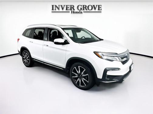 2022 Honda Pilot Touring 8-Passenger