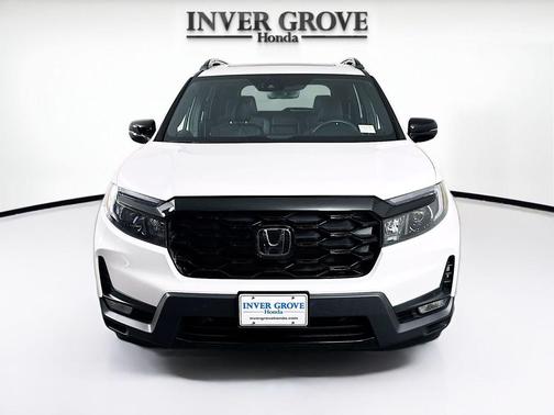 PLATINUM WHITE 2023 Honda Passport AWD Elite