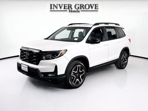 PLATINUM WHITE 2023 Honda Passport AWD Elite