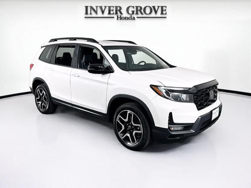 PLATINUM WHITE 2023 Honda Passport AWD Elite