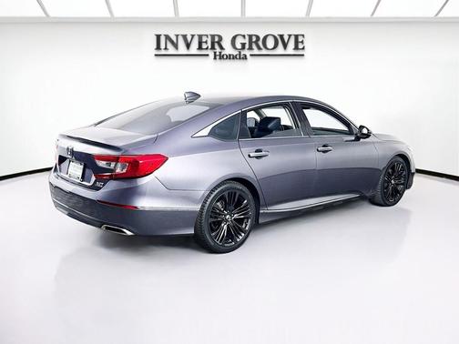 Modern Steel Metallic 2018 Honda Accord Touring 2.0T
