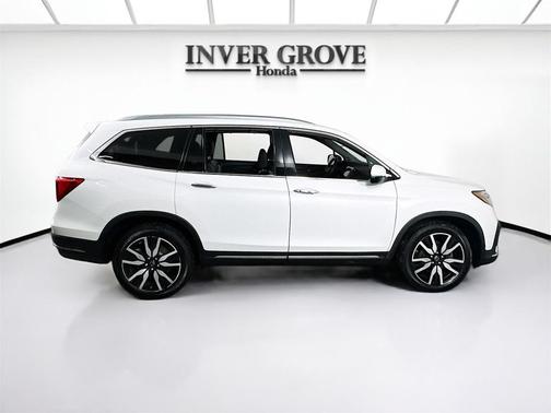 2022 Honda Pilot Touring 8-Passenger