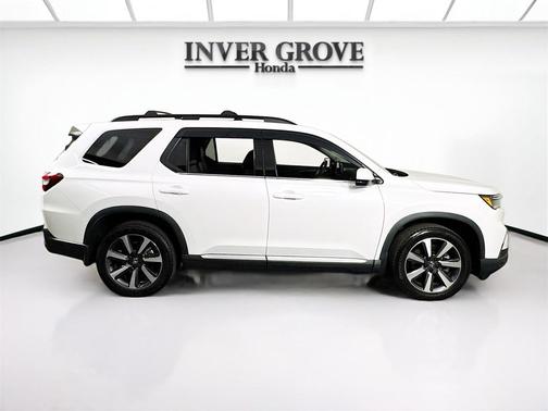 2023 Honda Pilot Touring 8-Passenger