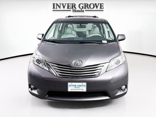 2011 Toyota Sienna XLE