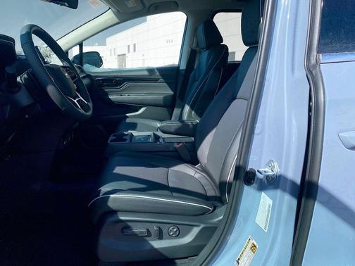 Sonic Gray Pearl 2026 Honda Odyssey Elite