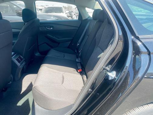 CRYSTAL_BLACK 2026 Honda Accord LX 1.5T
