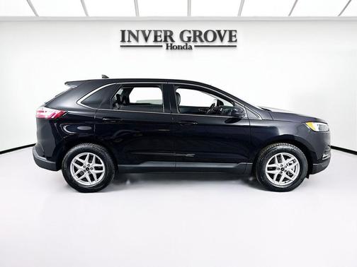 Black Metallic 2023 Ford Edge SEL