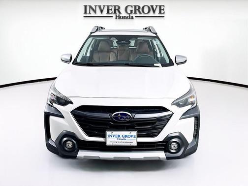 Crystal White Pearl 2024 Subaru Outback Touring