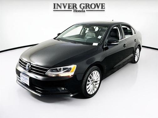 2015 Volkswagen Jetta Auto SE w/Connectivity/Navigation