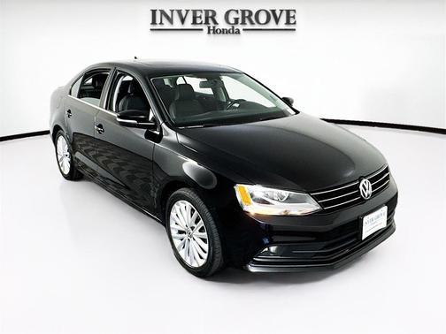 2015 Volkswagen Jetta Auto SE w/Connectivity/Navigation