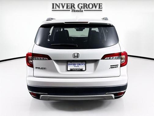 2022 Honda Pilot Touring 8-Passenger