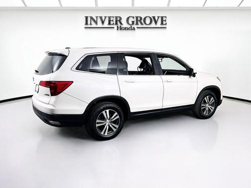 White Diamond Pearl 2017 Honda Pilot EX-L